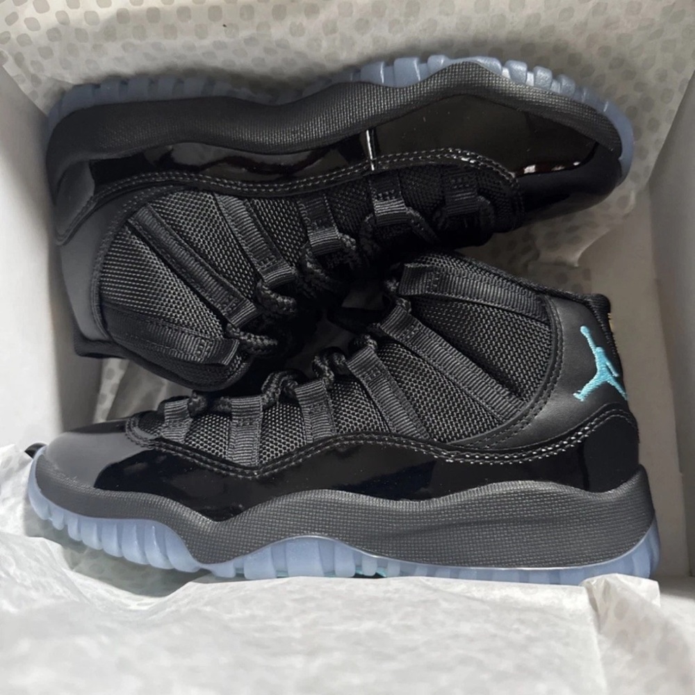 Nike Air Jordan 11 Gamma Blue GS 2025 Retro Gradeschool 4.5Y new in box